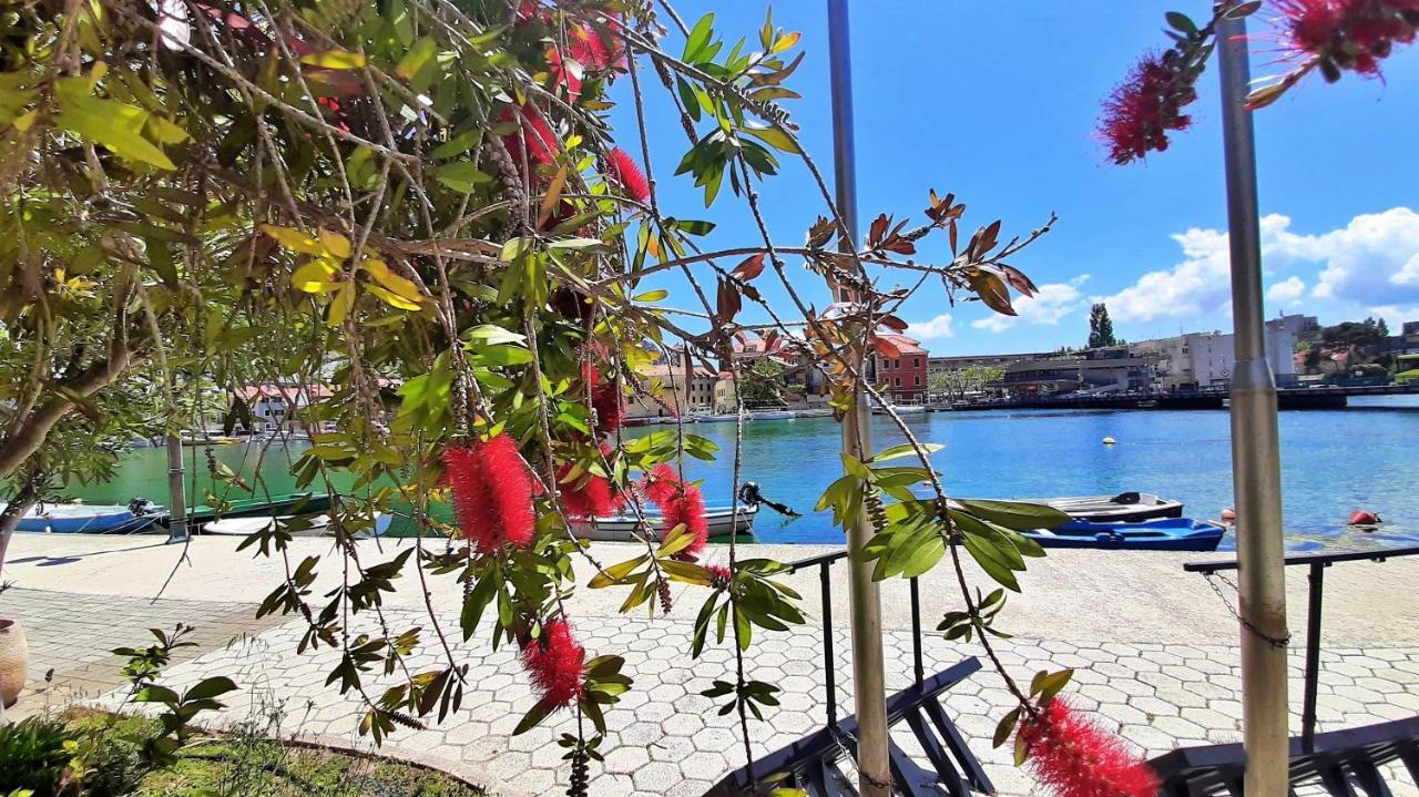 Mitra Zonata Pink Appartement Omiš Buitenkant foto