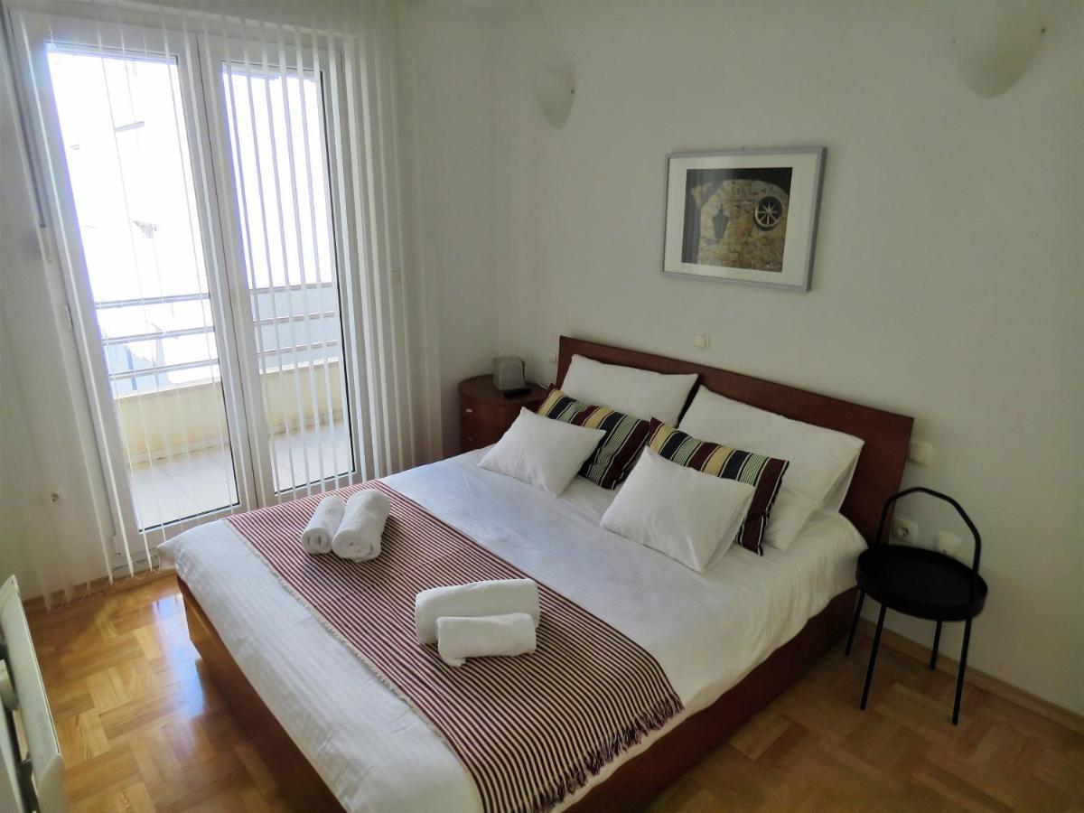 Mitra Zonata Pink Appartement Omiš Buitenkant foto