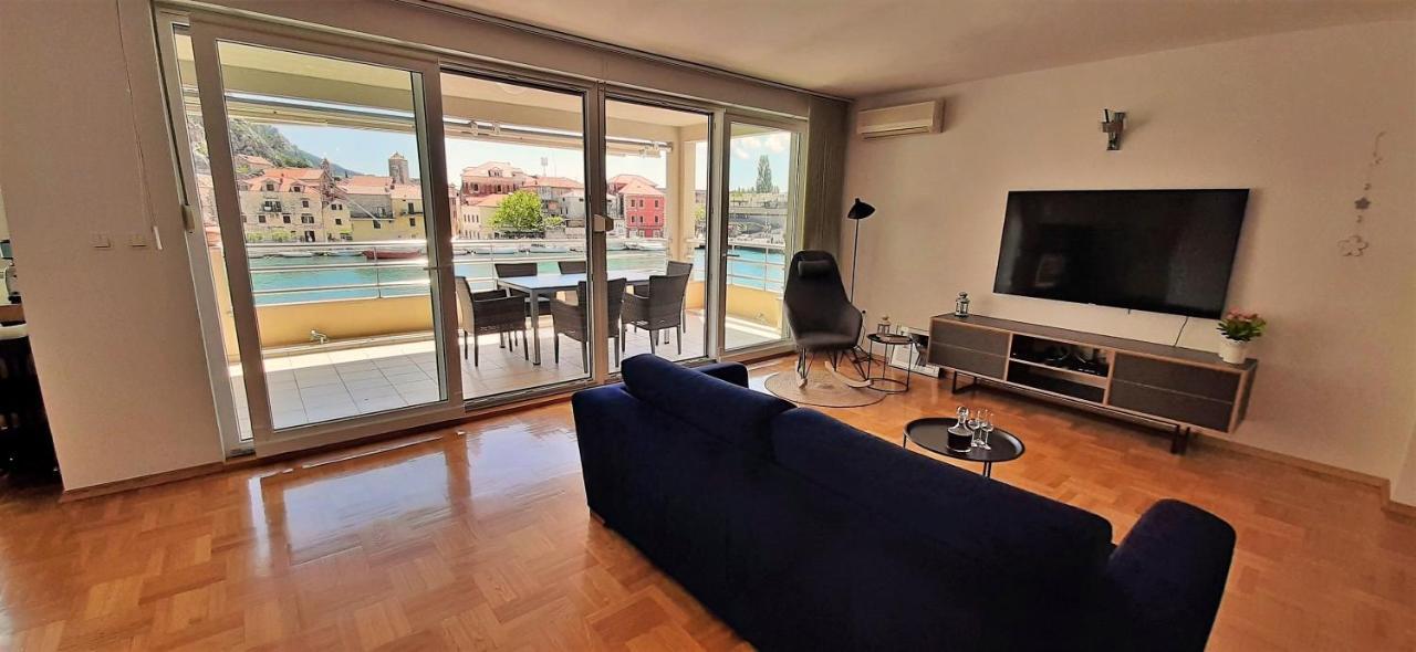 Mitra Zonata Pink Appartement Omiš Buitenkant foto